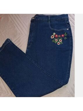 Denim & Co Women's Stretch Jeans Dark Wash Embroidered Flowers NWT Size …